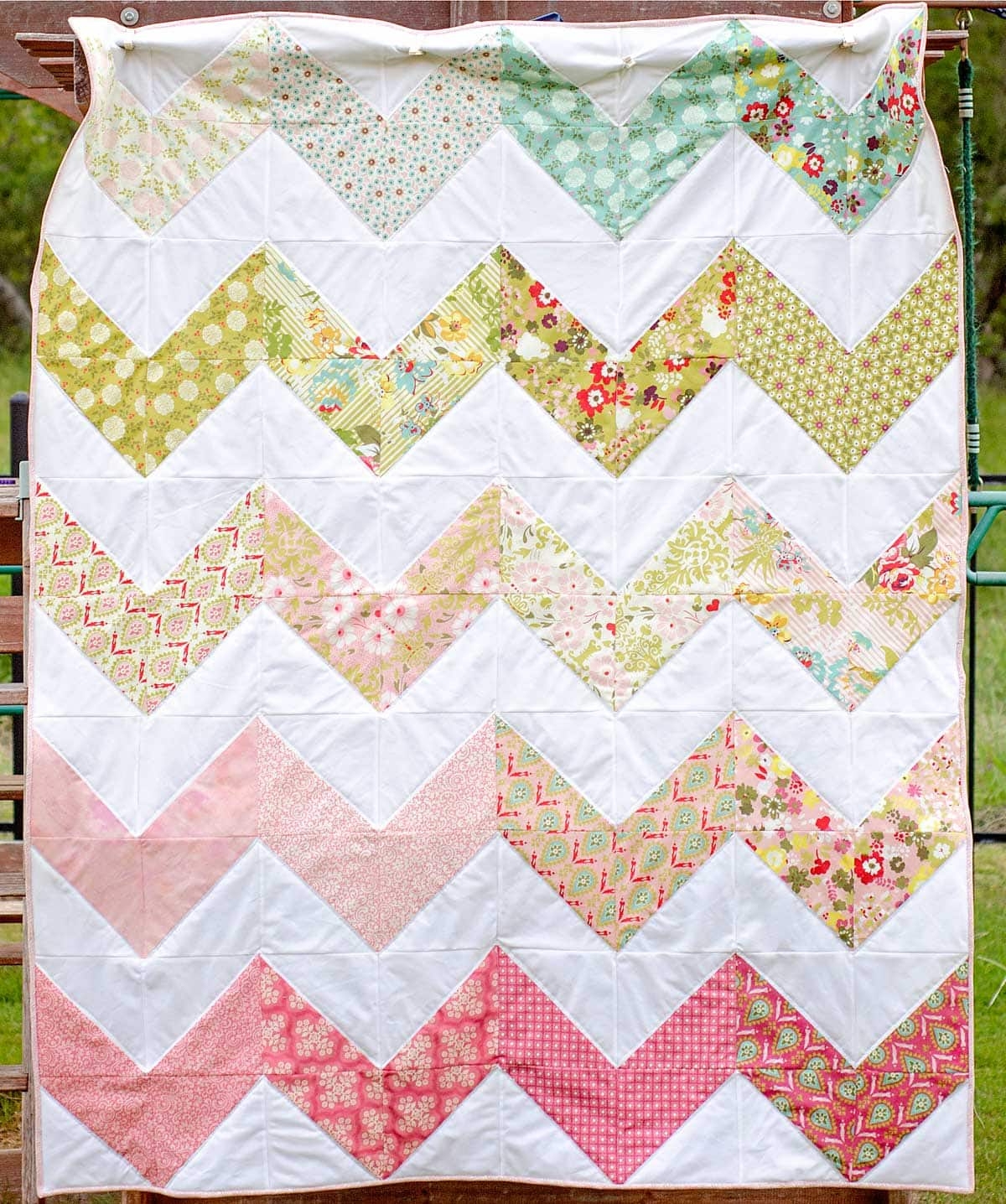 Chevron Quilt the Easy Way Scattered Thoughts Of A Crafty Mom By Jamie Sanders